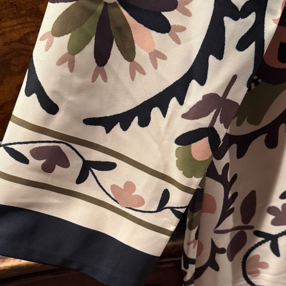 Tuckernuck Patchwork Floral Patterned Dress - Picture 4 of 5